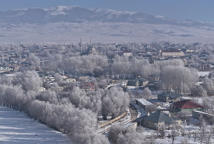 Soğuk, kutupları aratmıyor! Sobalar hiç sönmüyor: -40 derecede mücadele