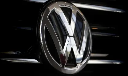 Moody's Volkswagen’in uzun vadeli kredi notu düşürdü