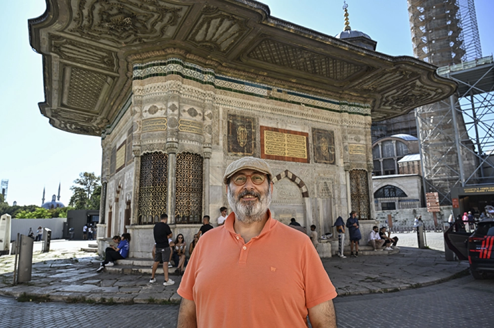 Osmanlı mirası çeşmeler İstanbulluların ve can dostlarının ihtiyacını karşılıyor