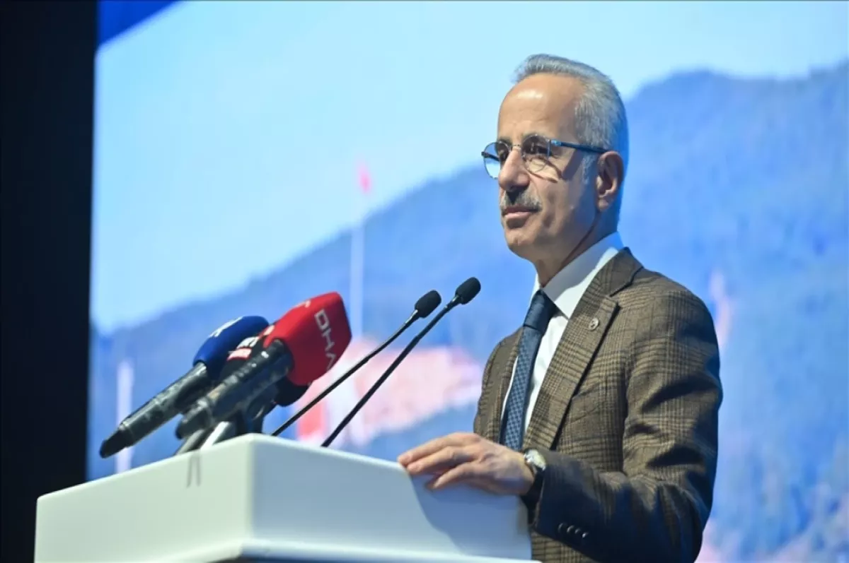 Bakan Uraloğlu: 94,3 milyon genişbant internet abone sayısına ulaştık