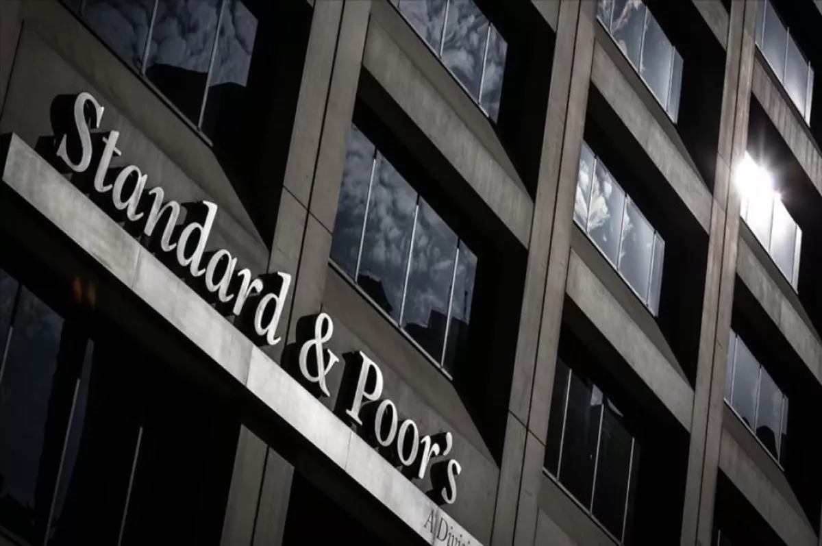 Standard & Poor's, Türkiye'nin kredi notunu yükseltti