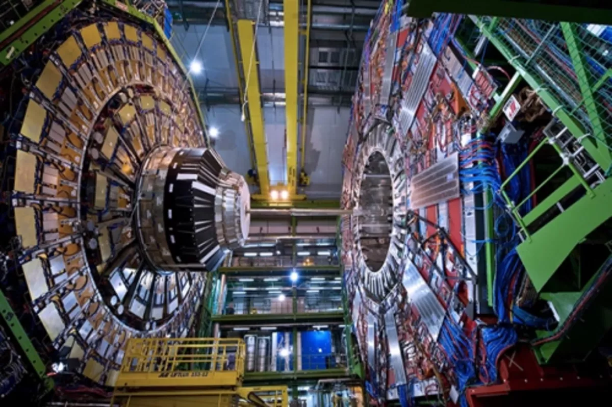 CERN’de yeni parçacıklar keşfedildi