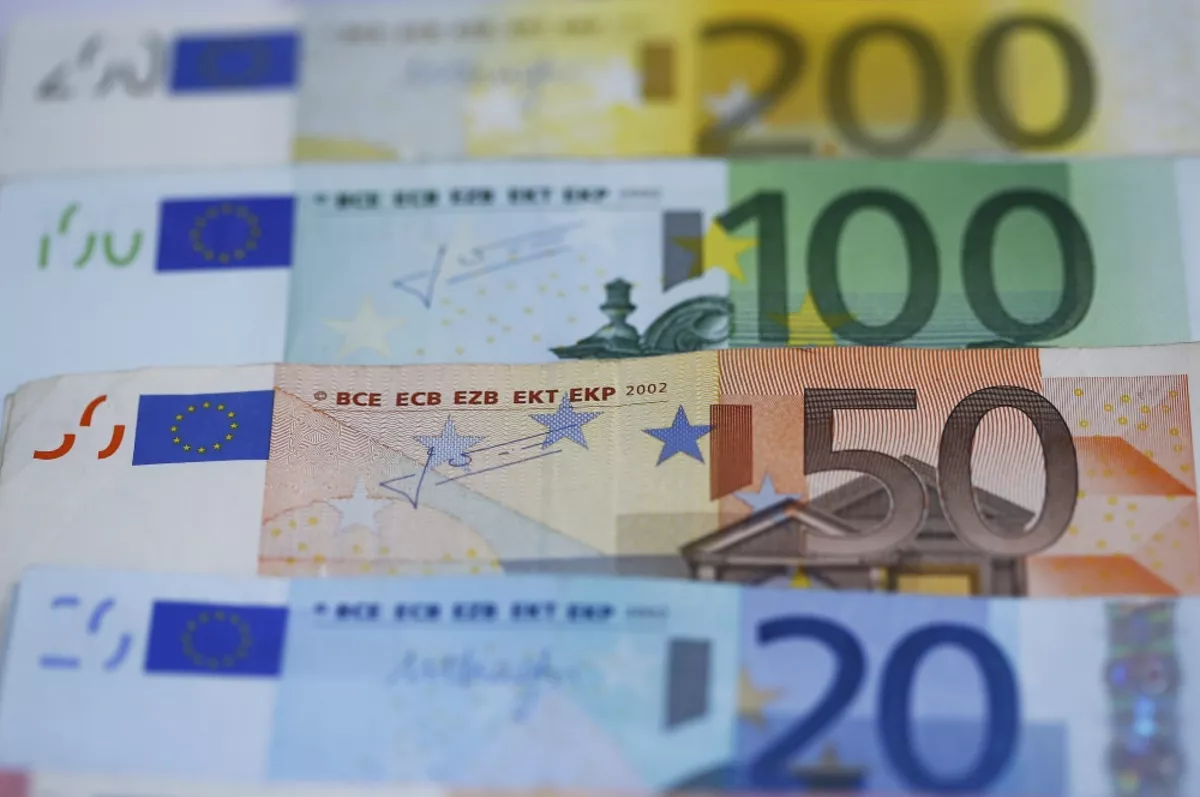 Euro Bölgesi'nde şirket kredilerindeki büyüme ocakta ivme kaybetti