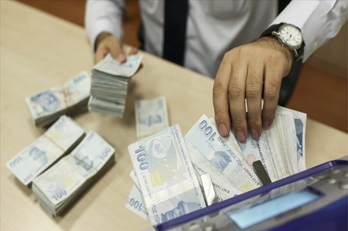 Bankacılık kredi hacmi 12 trilyon 203 milyar lira oldu