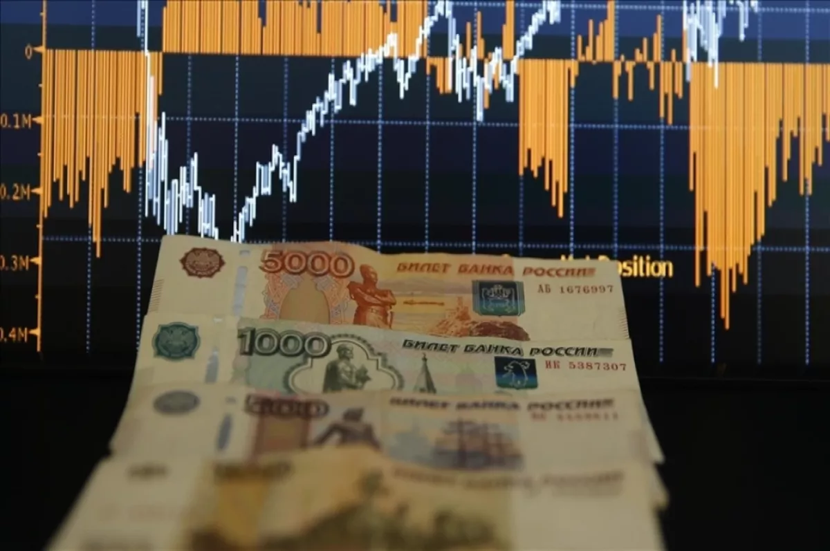 Rusya gümrükten 3.3 trilyon ruble gelir elde etti