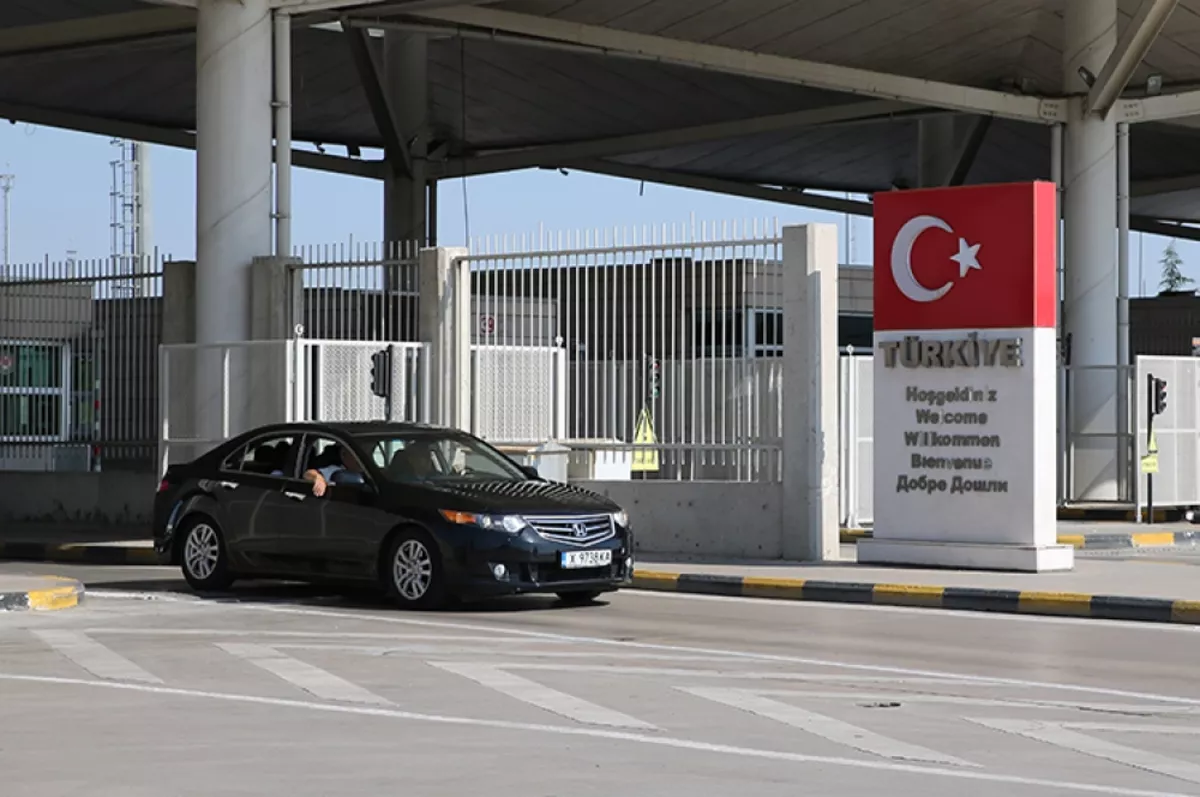 Gurbetçilerin tatil için Türkiye'ye gelişleri sürüyor