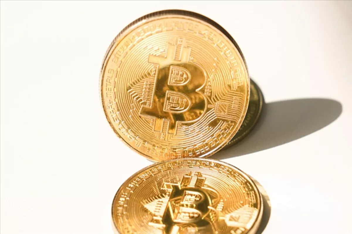 Bitcoin'in fiyatı artan resesyon endişesiyle 24 saatte yüzde 12.5 geriledi