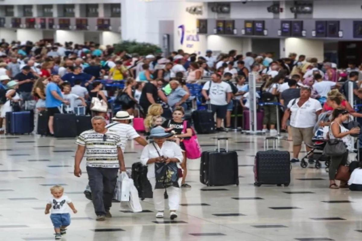 HAVAYOLUYLA ağustosta 9.6 milyon yolcu taşındı