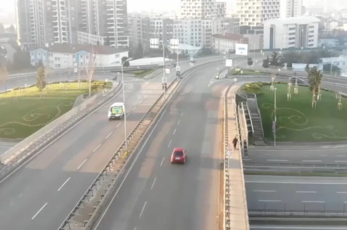 İstanbul'da tarihi gün! Trafik yoğunluğu yüzde 1 oldu