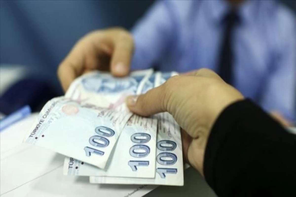 Türk-İş'e göre 4 kişilik ailenin açlık sınırı 2 bin 903, yoksulluk sınırı 9 bin 457 lira oldu