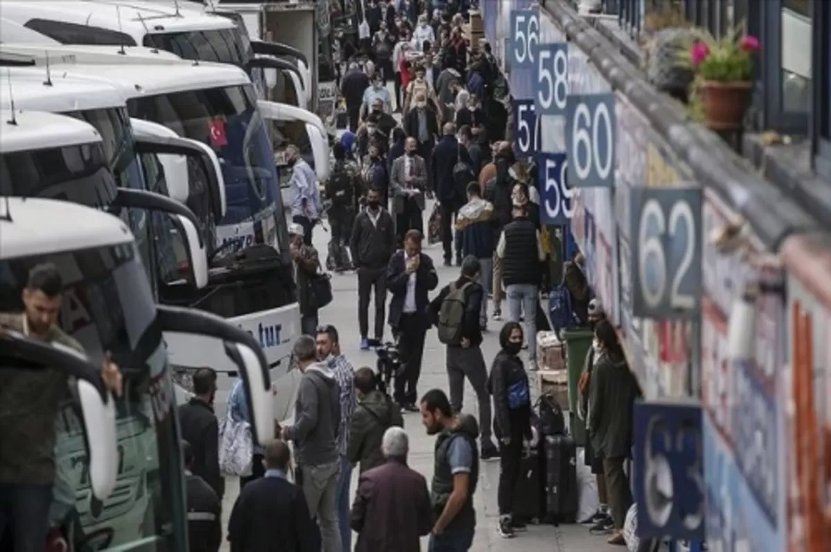 Bayram seyahatlerinde tercih uçaktan otobüse kaydı