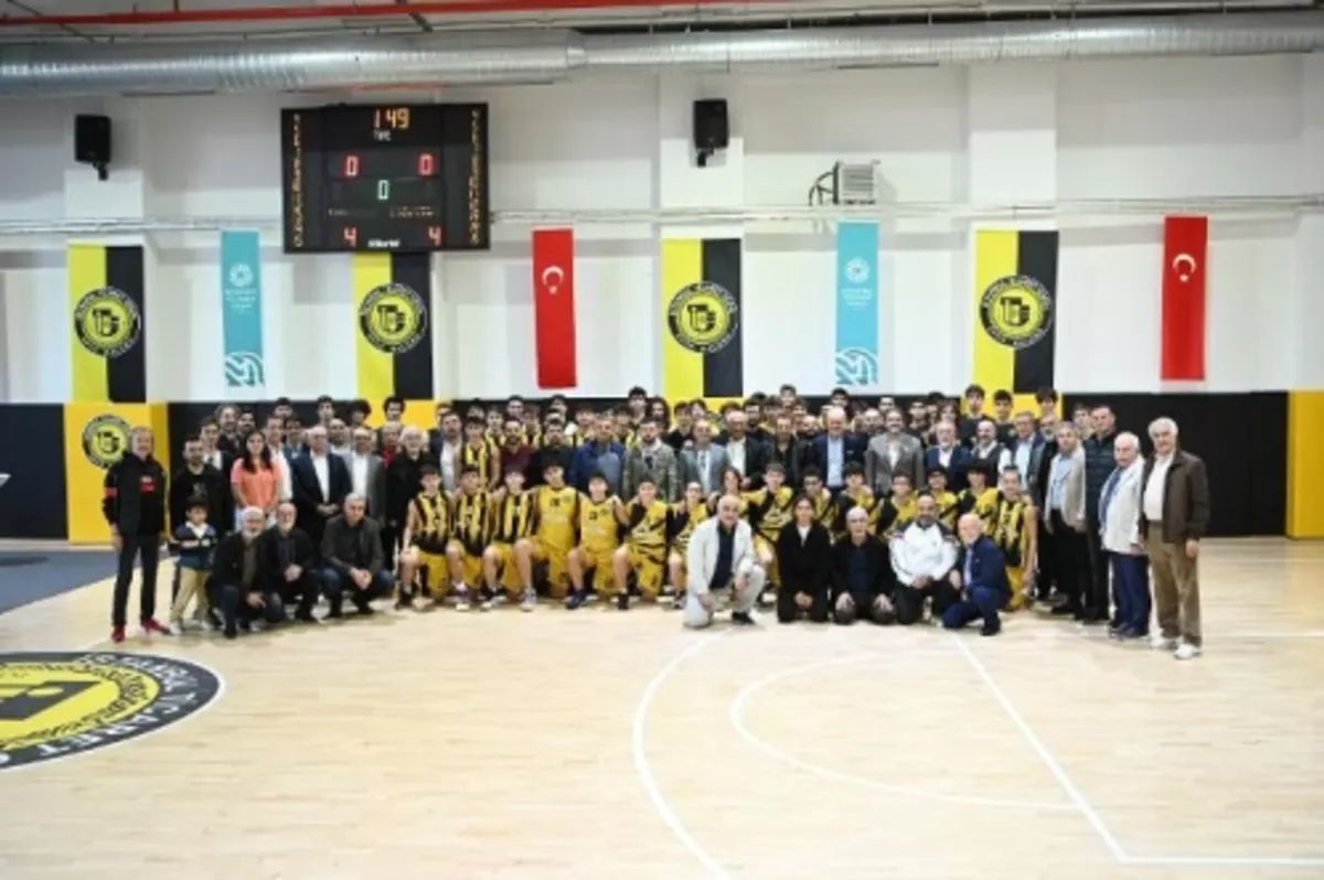 İTO Spor Kulübü'nün spor salonu hizmete açıldı