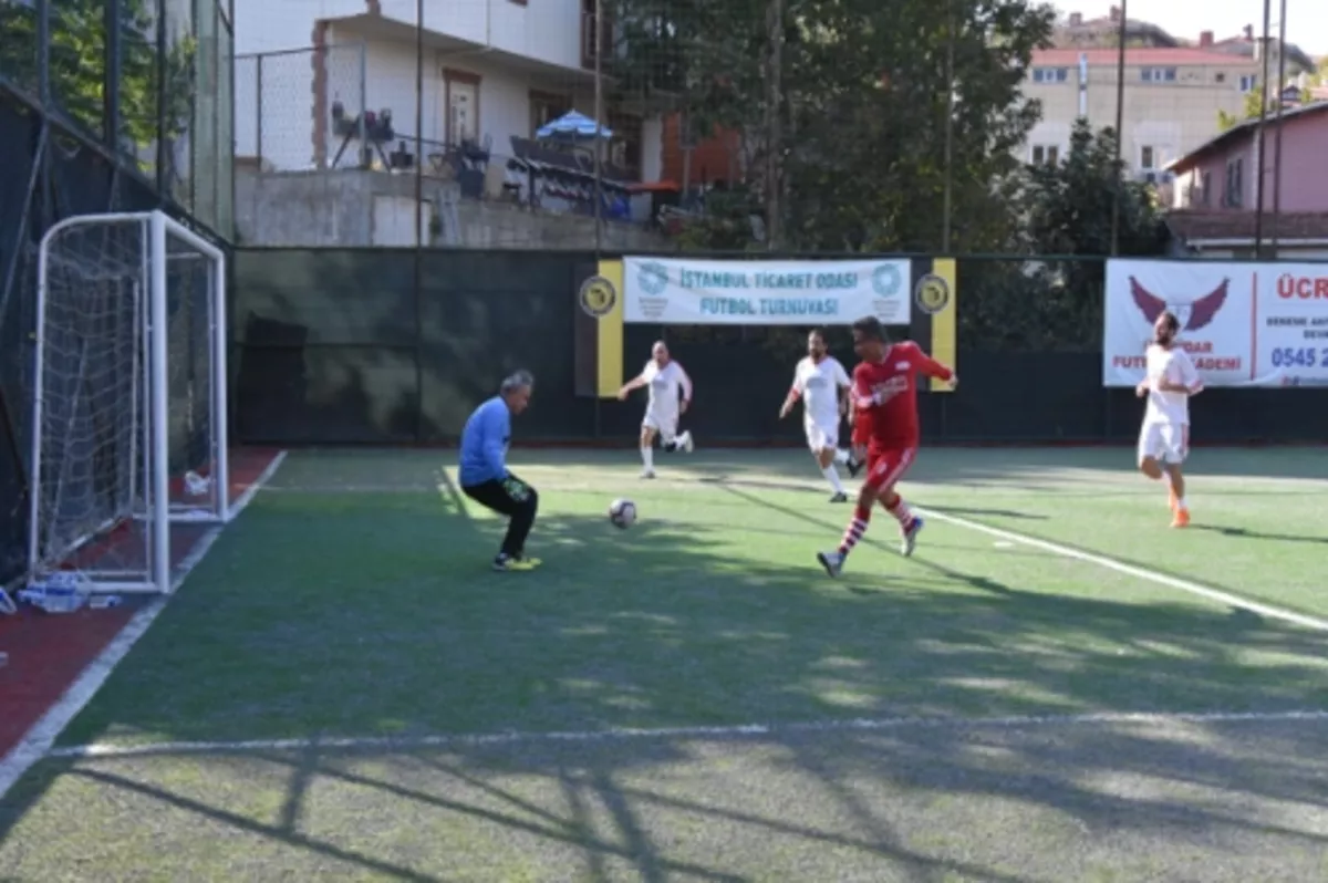 İTO futbol turnuvasında heyecana devam