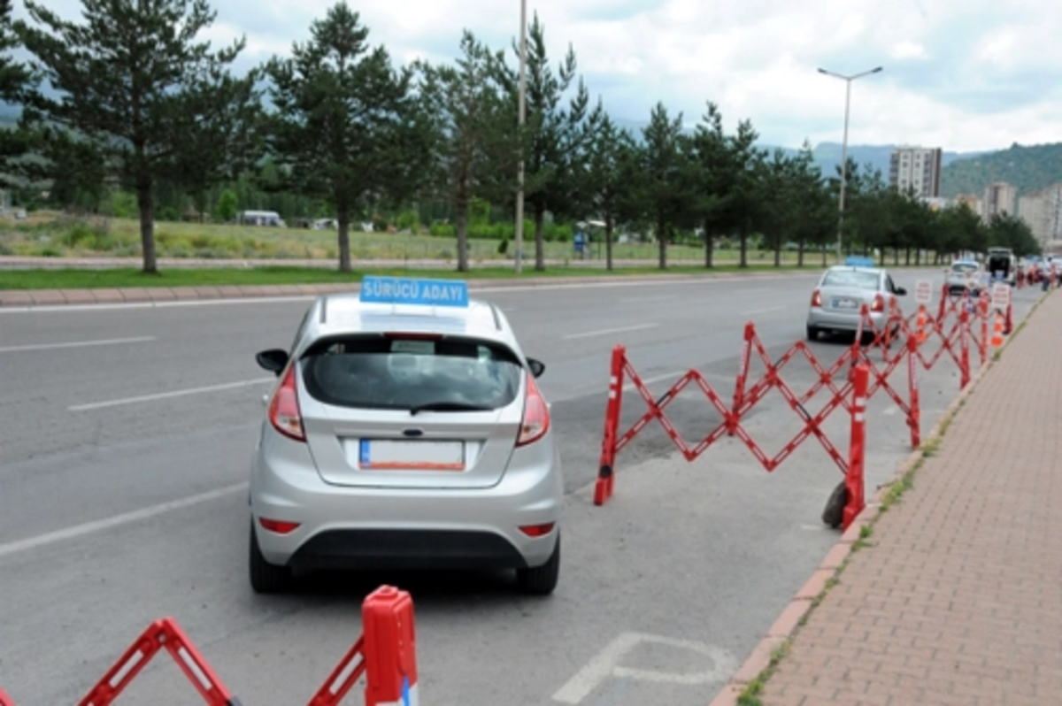 Sürücü belgelerinde yeni dönem