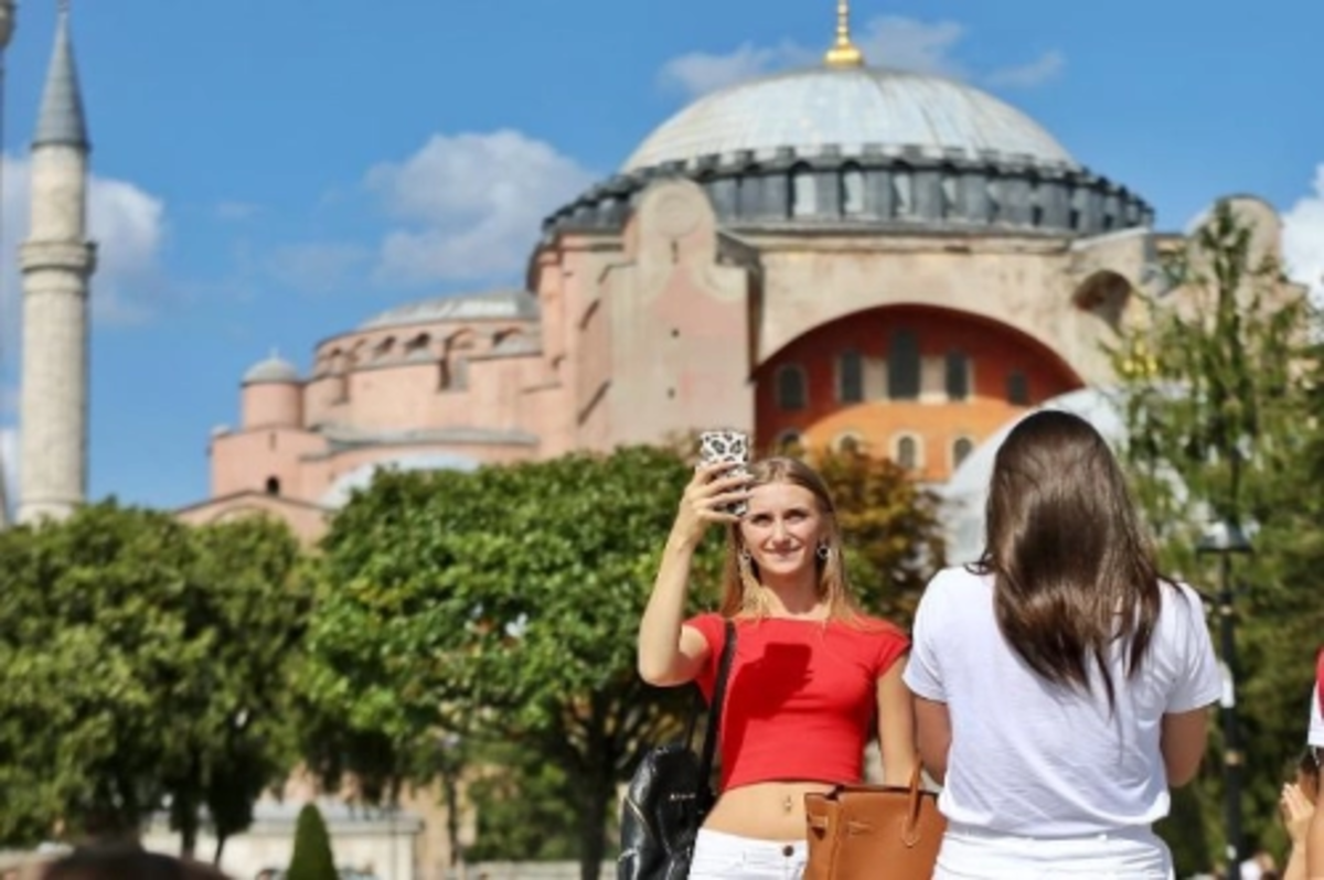 Rus turistlerin İstanbul'da tatil talebi artıyor