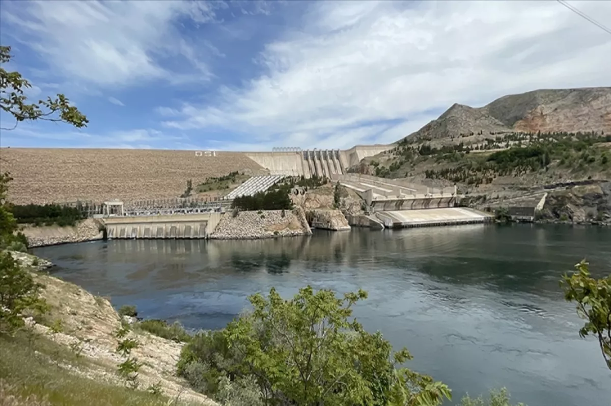 ‘Net sıfır hedefine’ ulaşması için hidroelektrik kurulu güç 2 katına çıkmalı