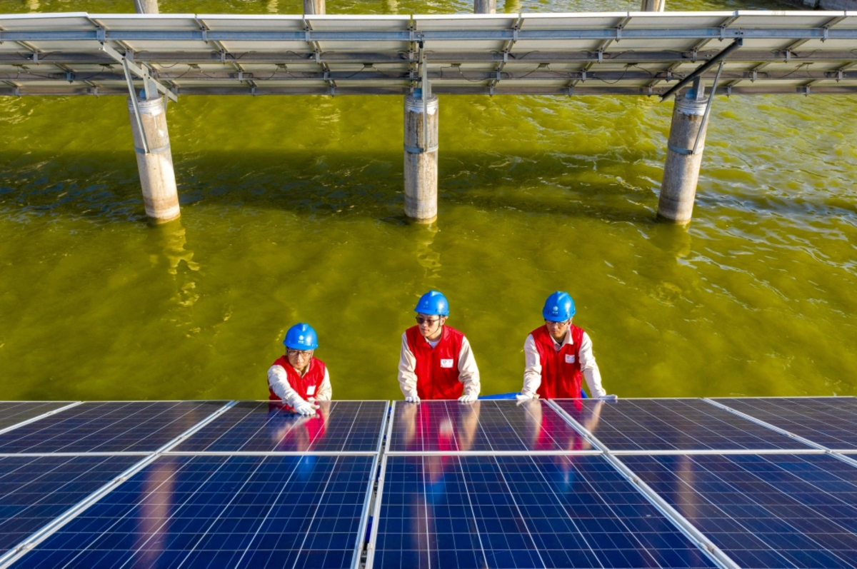 Çin, temiz enerji hedefini terk ediyor