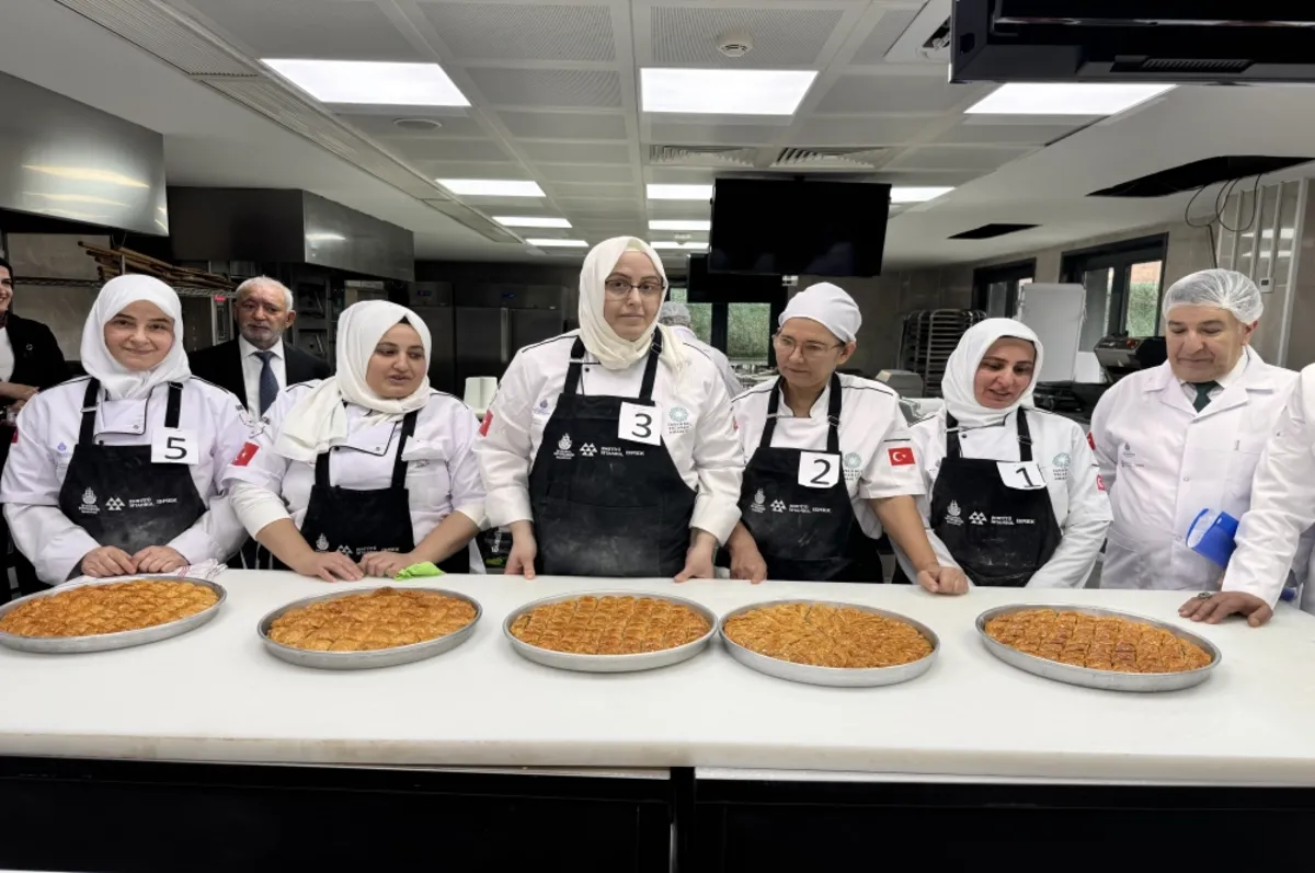 Kadın ustalar en iyi baklava için yarıştı