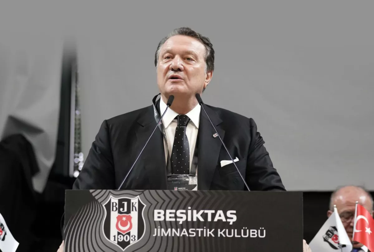 SON DAKİKA: Beşiktaş'ta Hasan Arat istifa etti!