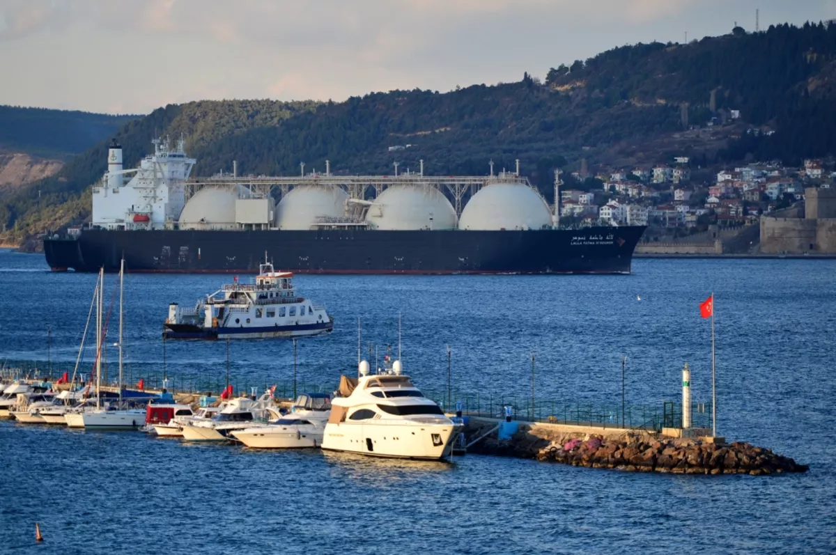 Küresel LNG piyasalarında uzun süre arz fazlası yaşanacak