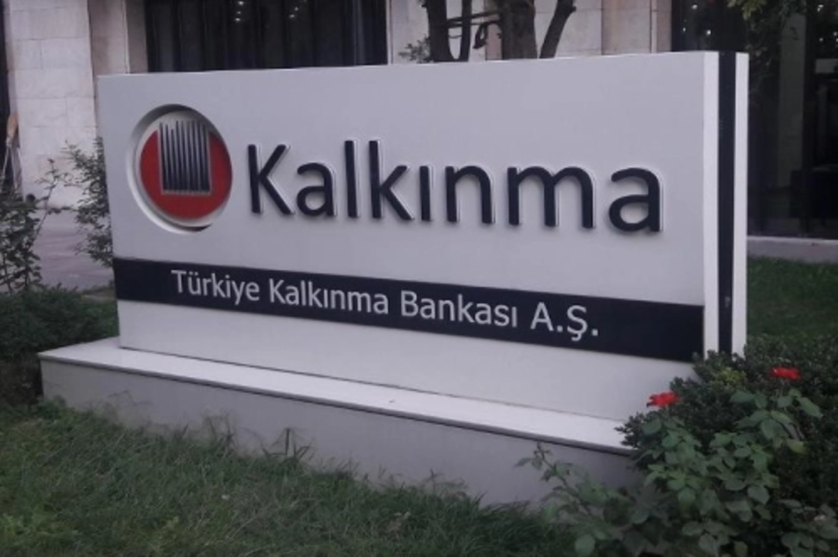 Türkiye Kalkınma ve Yatırım Bankası'na AYYB'den 100 milyon dolar kredi