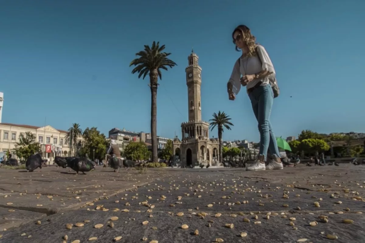 İzmir İktisat Kongresi ertelendi