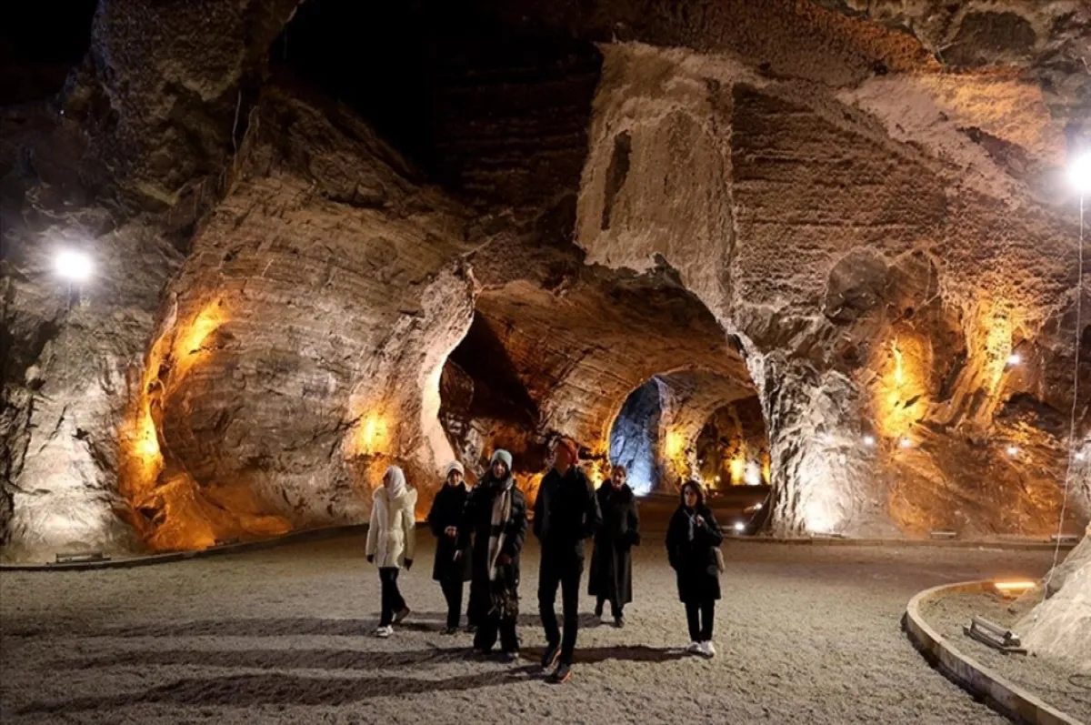 Iğdır'daki Tuz Terapi Merkezi kış aylarında da turistleri ağırlıyor