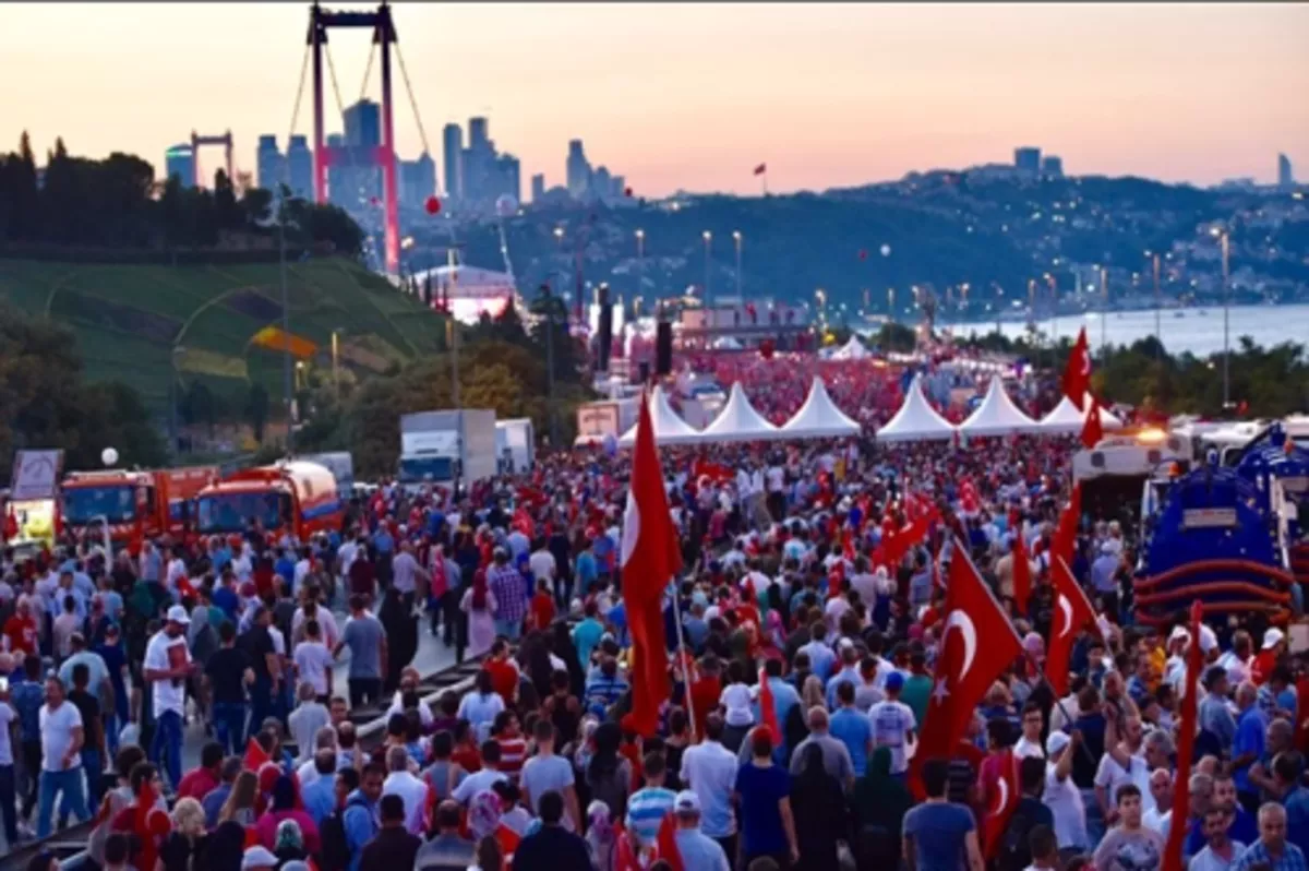 İTO: 15 Temmuz, hain darbecilere geçit vermeyen bir milletin hürriyet zaferidir