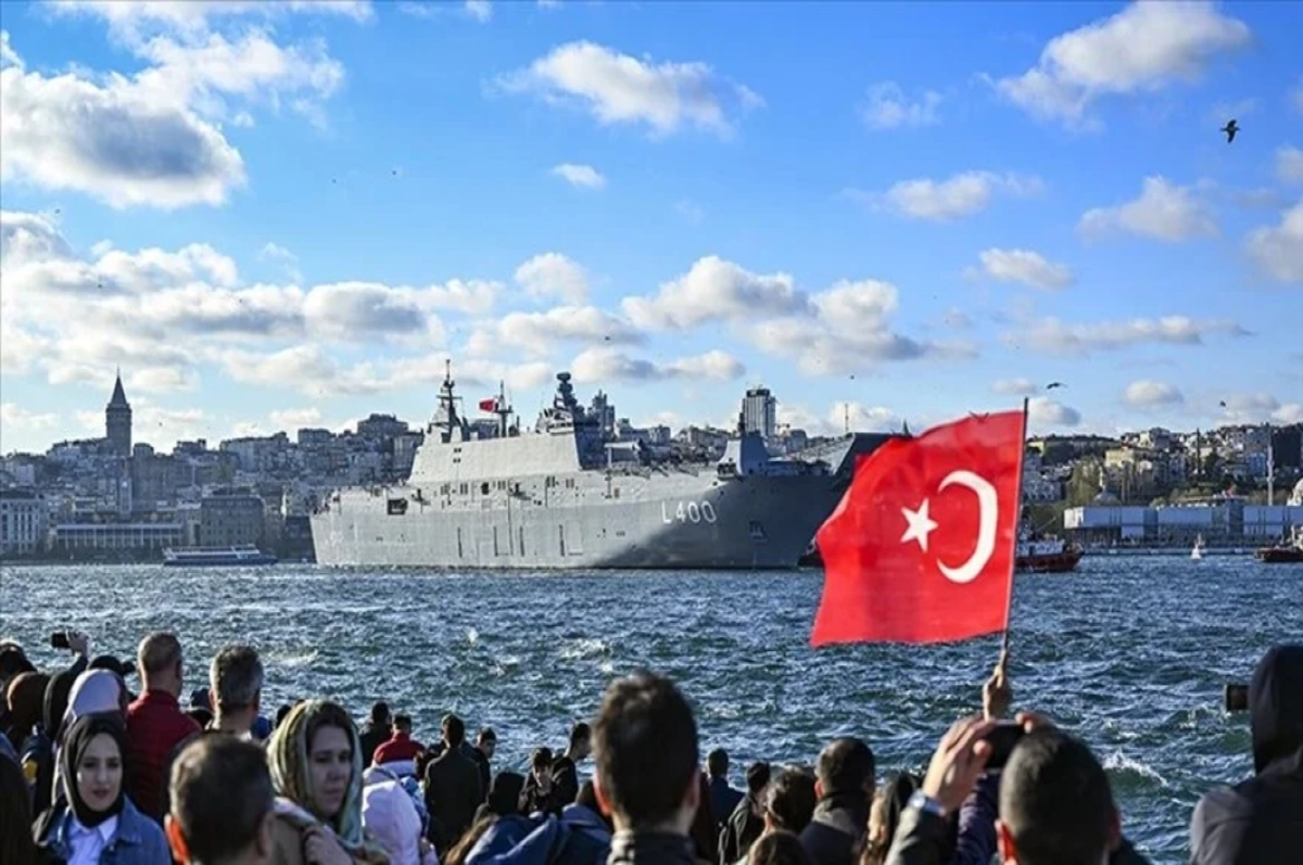 TCG Anadolu’yu İstanbul ve İzmir’de yaklaşık 290 bin kişi ziyaret etti