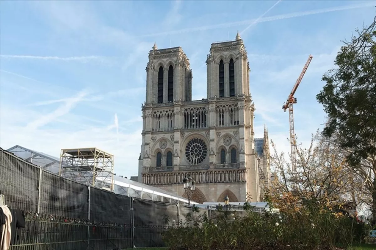 Notre Dame Katedrali 5 yılın sonunda kapılarını ziyarete açıyor