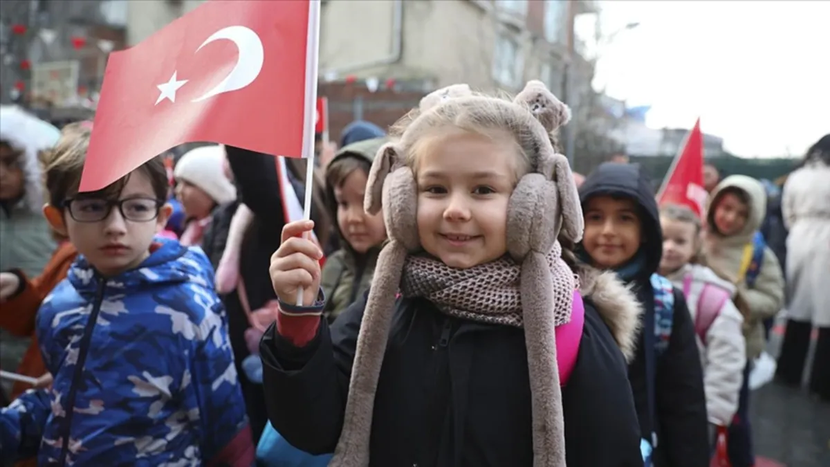 MEB SON DAKİKA: Öğrenciler yarıyıl tatiline 'Şenlik Haftası'yla girecek! İşte gün gün faaliyet takvimi