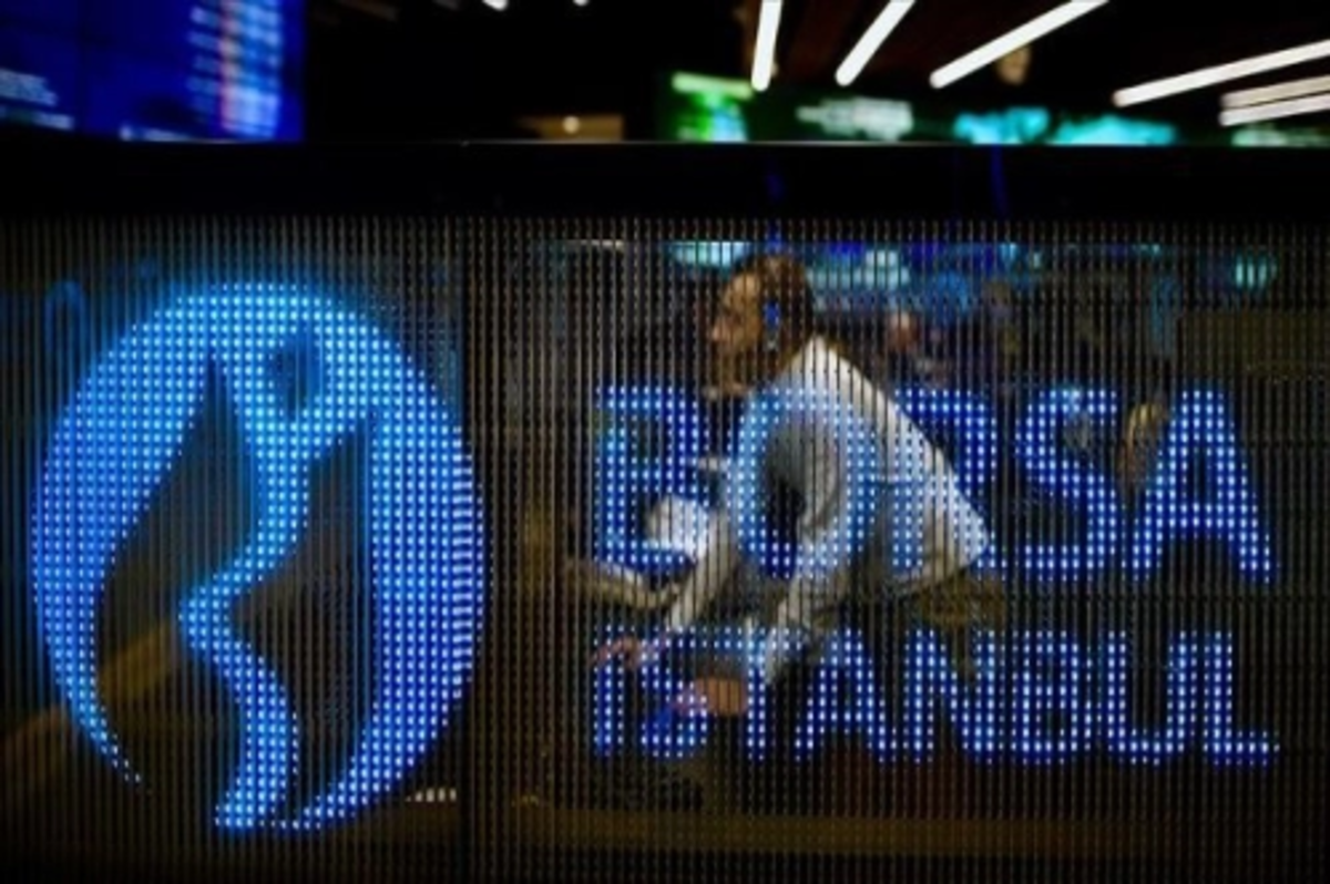 Borsa İstanbul yüzde 381 devir hızıyla 2020'de dünyanın en likit piyasası oldu