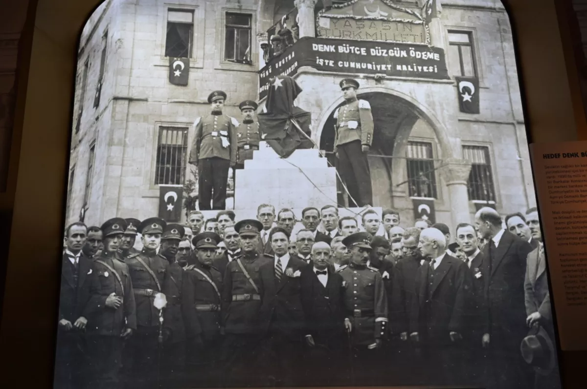 İktisadi mücadeleyle gelen tam bağımsızlık