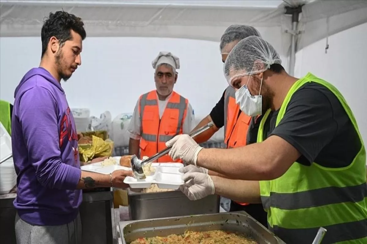 Belediyelerden deprem bölgesine destek seferberliği