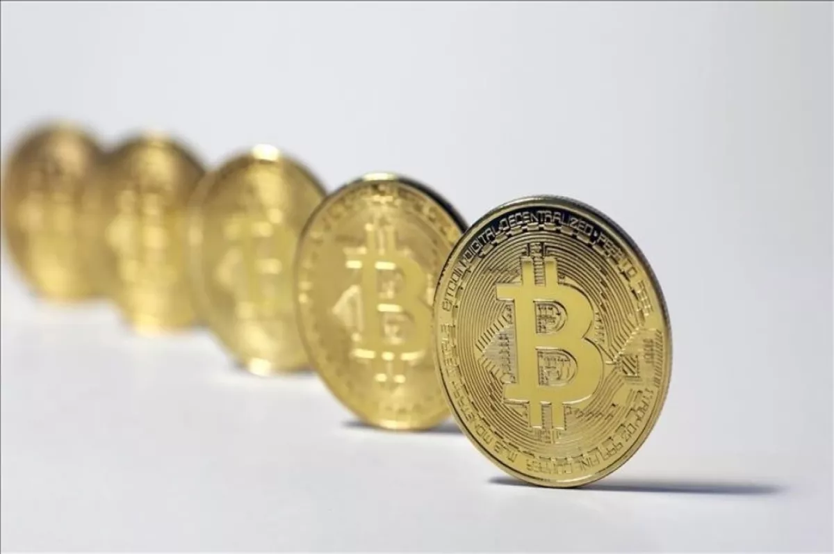 Bitcoin'in fiyatı 63 bin dolara yaklaştı