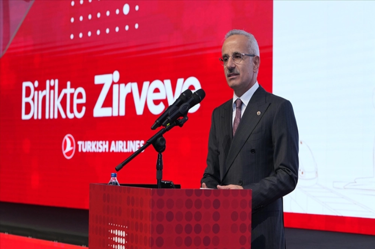 İç ve dış hat yolcu sayımız 2023'te 214 milyonun üzerine çıktı