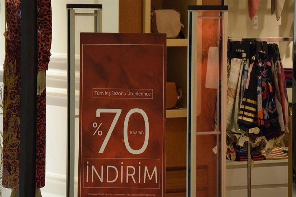 Sezon indirimleri enflasyonla mücadeleye olumlu katkı sağlayacak