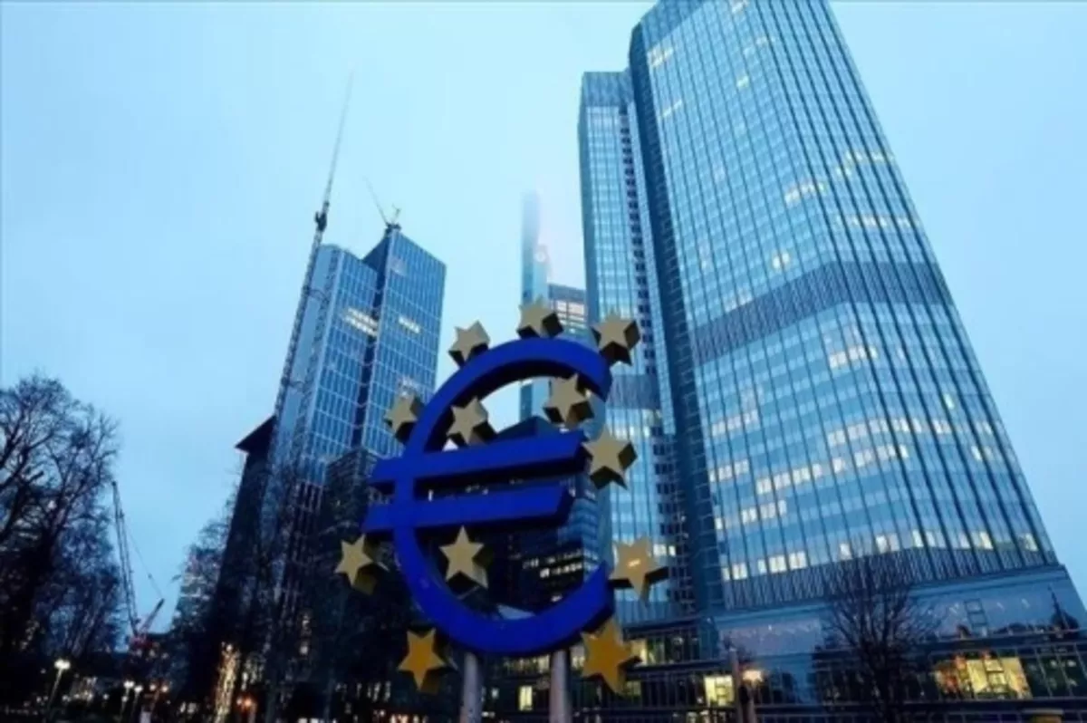 Euro Bölgesi'nde kamu borcunun GSYH'ye oranı yüzde 97,7 oldu