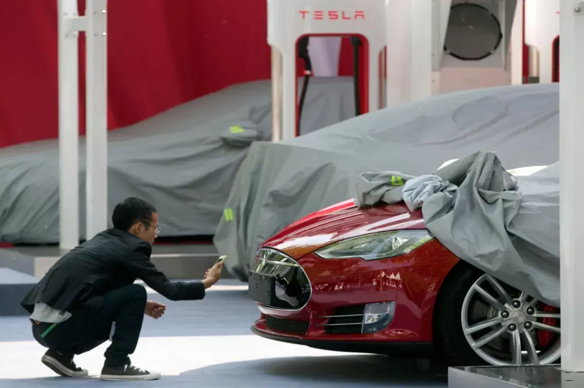 ABD'de Tesla Model 3 araçlar vergi teşvikinden yararlanabilecek