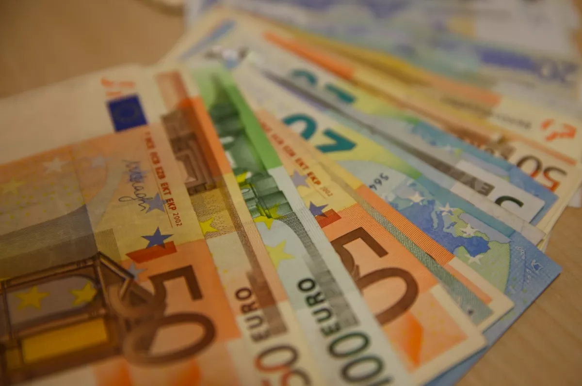 Euro Bölgesi'nde enflasyon ocak ayında yüzde 2.8'e geriledi