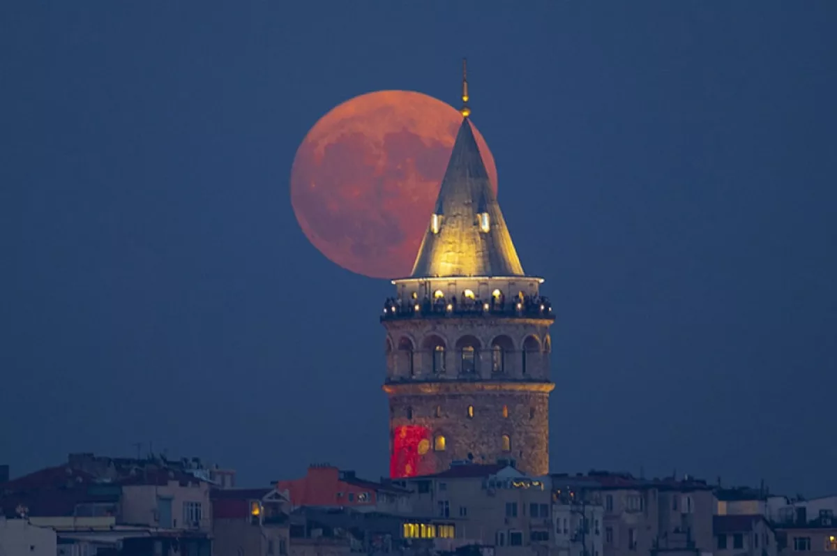 Üç imparatorluğa başkent olan İstanbul, doğum gününü kutladı