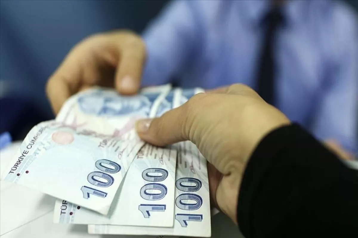 7 bin 500 liraya yükseltilen emekli aylığından 8.8 milyon emekli yararlanacak