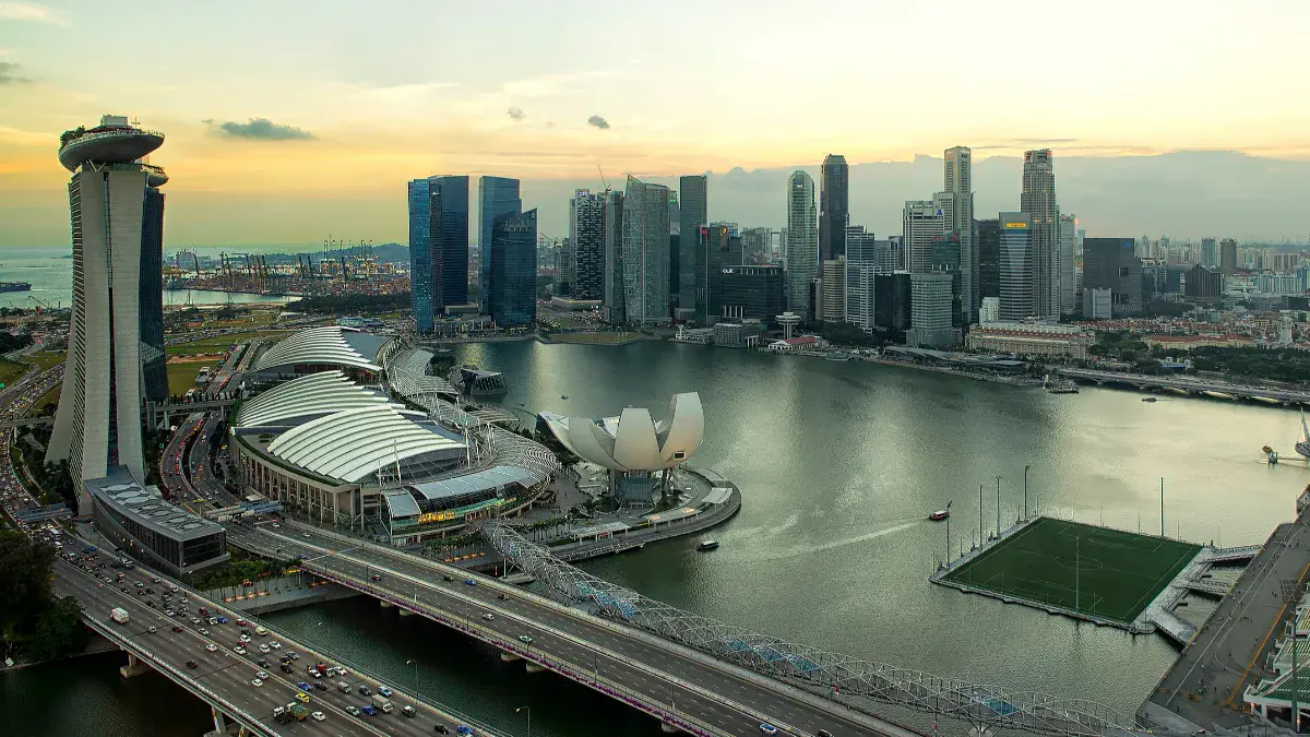 Güney Doğu Asya’ya erişimde avantajlı kapı: Singapur