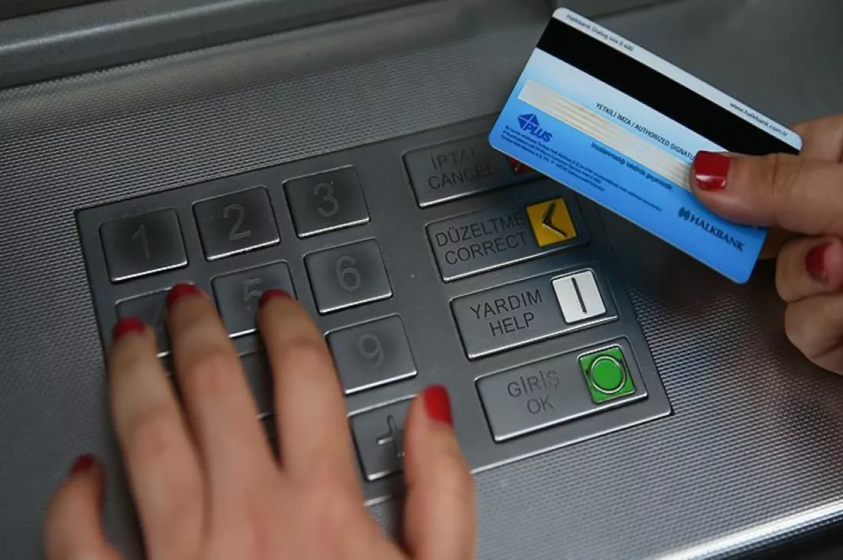 SON DAKİKA: ATM para çekme limiti 2 katına çıktı! Bankalardan yeni karar