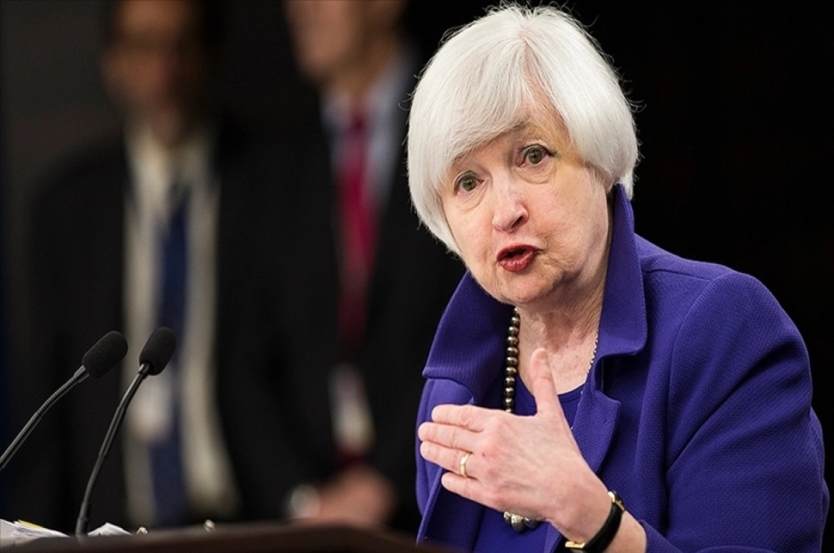 Yellen, enflasyonu "geçici" olarak nitelendirdiğine pişman olduğunu söyledi