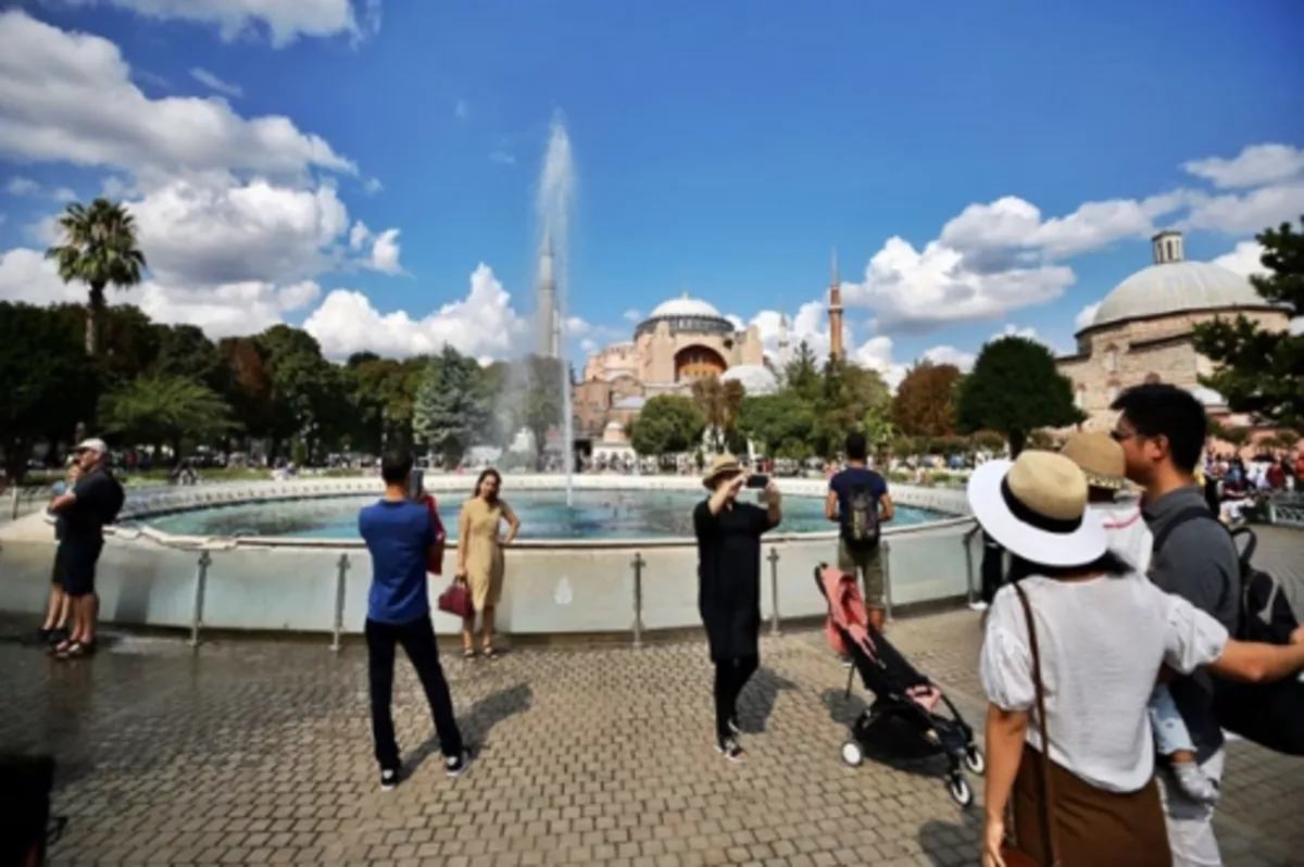 İstanbul, nüfusundan fazla turist ağırlayacak