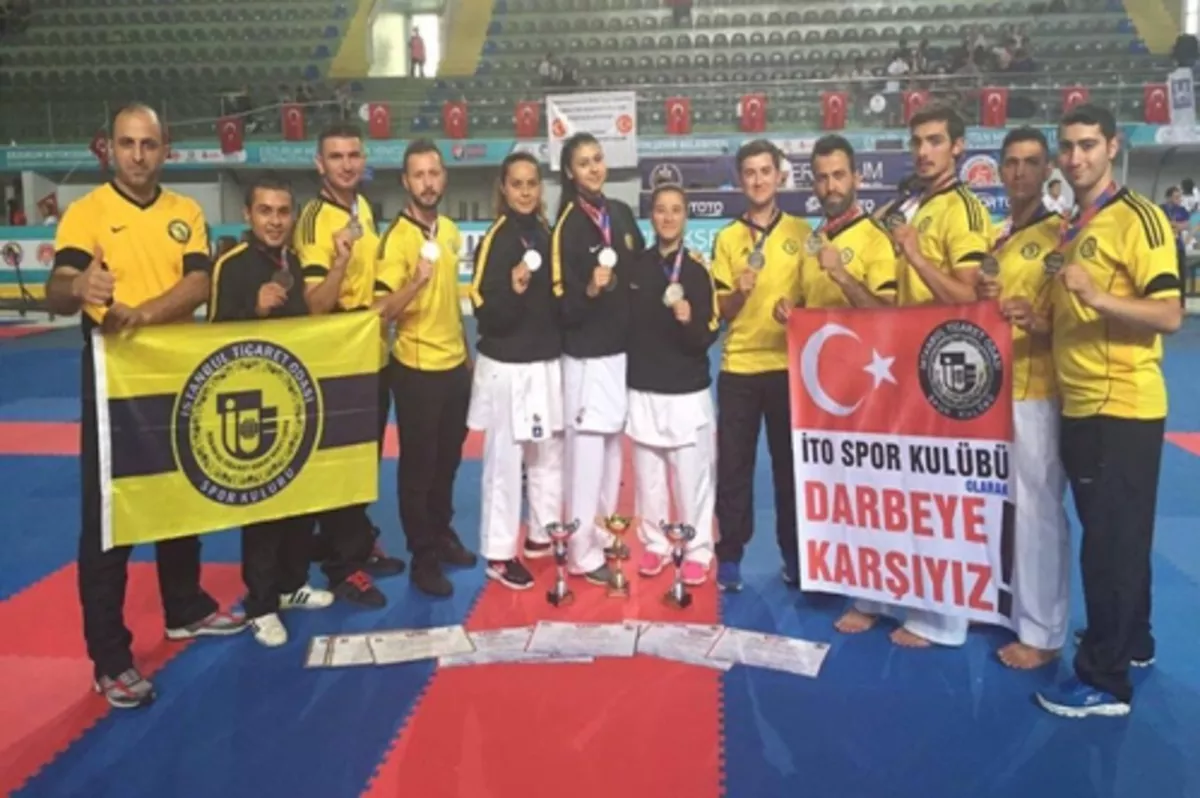 İTO Spor Karate Takımı’ndan 1 altın, 4 bronz