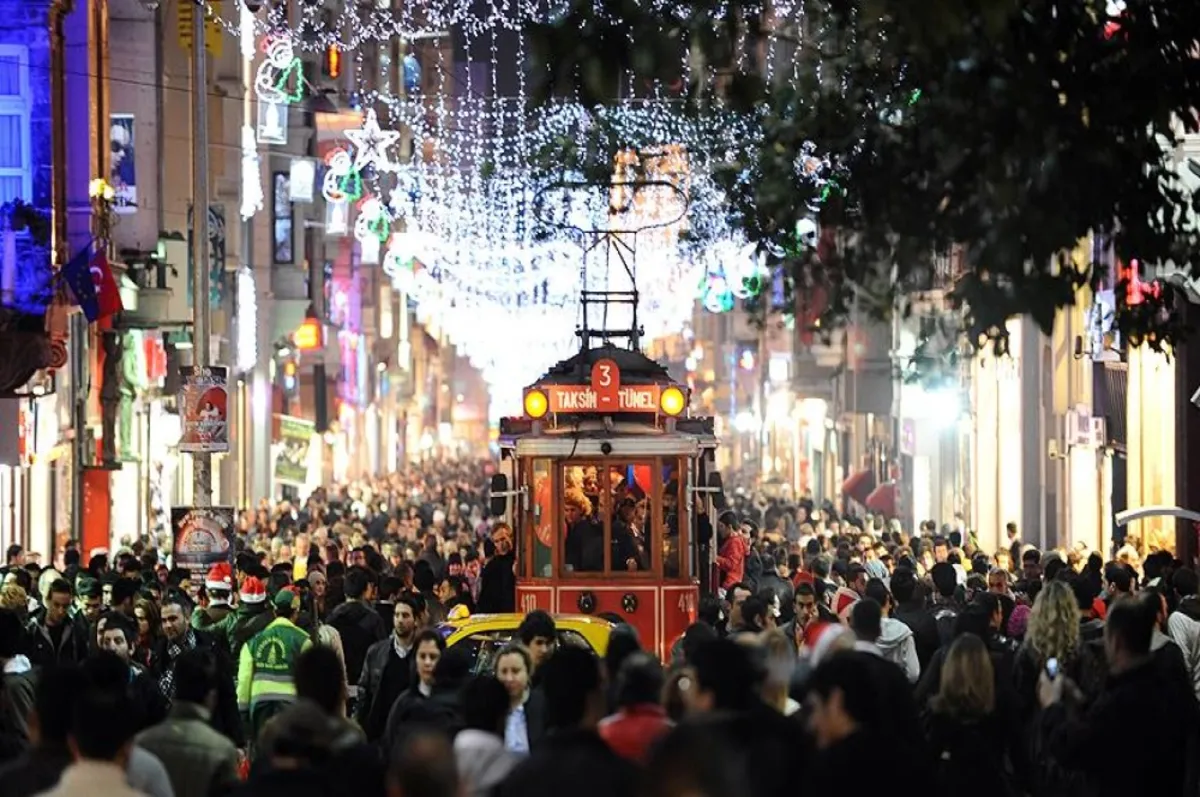 SON DAKİKA! İstanbul'da yılbaşı tedbirleri: Hangi yollar trafiğe kapatılacak?