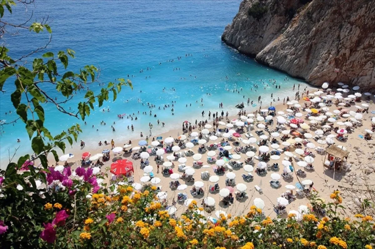 Antalya'ya 18 günde 1,5 milyon turist geldi