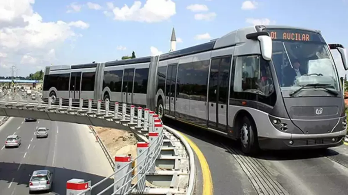 METROBÜS ÜCRETİ 2025: Metrobüs'te akbil kaç para basıyor? Metrobüs zammı kaç TL oldu?